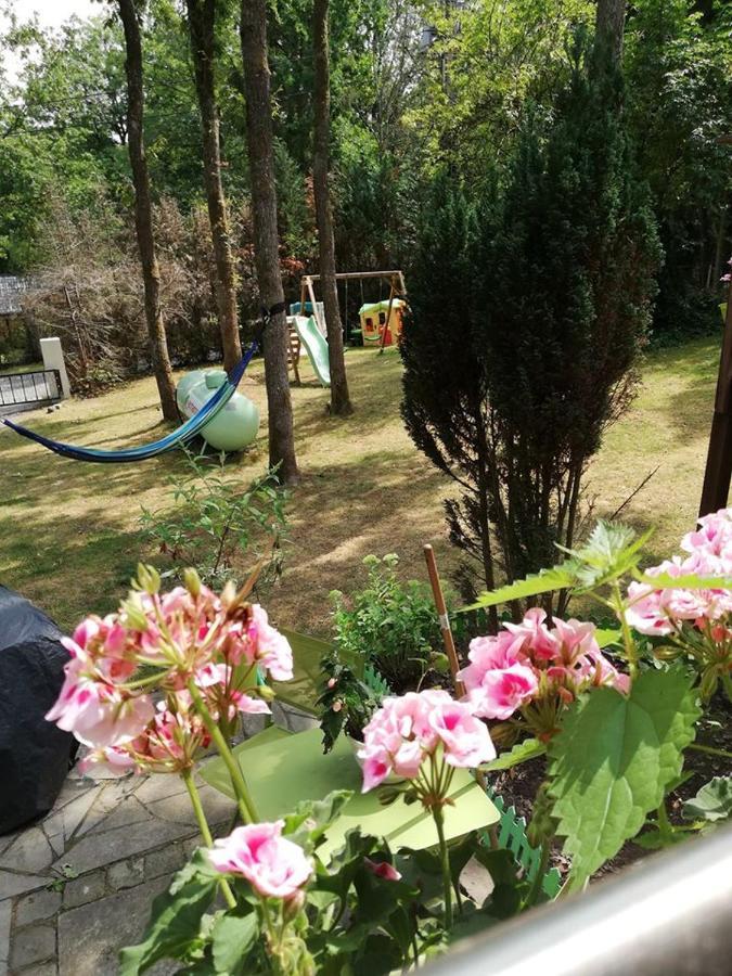 Titi'S Chalet ดูร์บี ภายนอก รูปภาพ